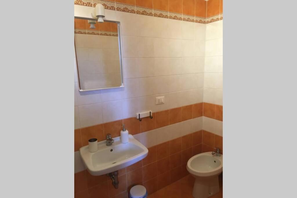Appartamento bilocale sul mare Marina Di Pisa Esterno foto